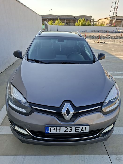 Se vinde autoturism