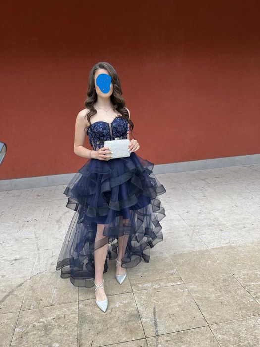 Абитуриентски бални рокли