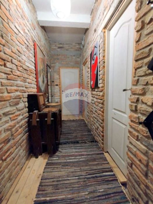Продава се Къща в Варна, м-т Сотира - 100 кв.м за 2000 €/кв.м - Снимка #11