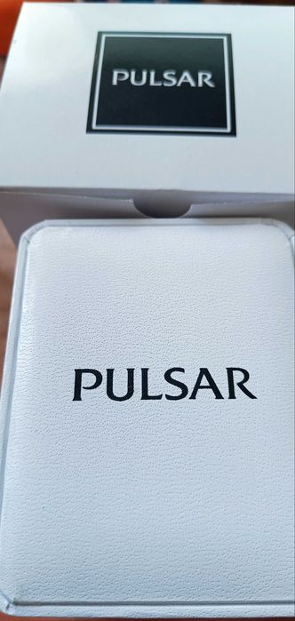 Продавам нов часовник ,, Pulsar "