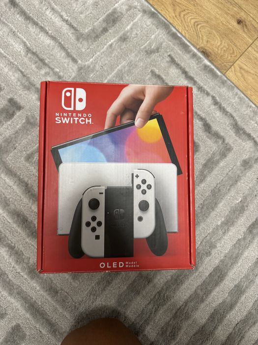 Nintendo Switch Oled бял