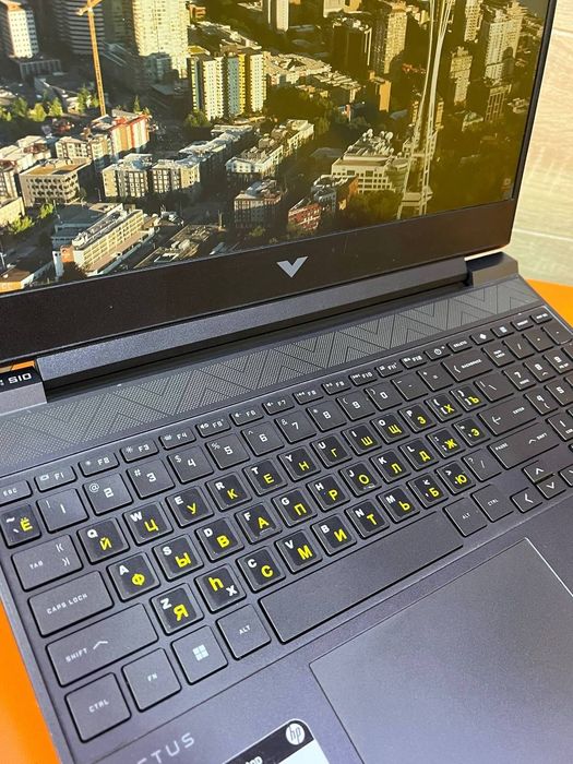 Ноутбук HP Victus