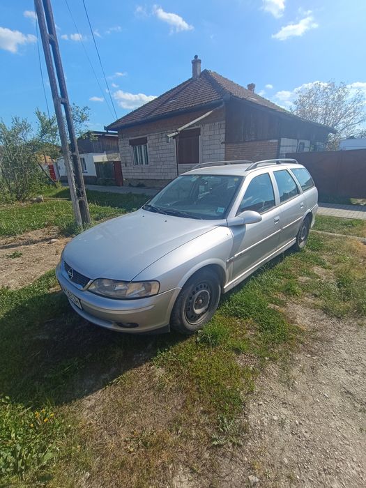 Vând Opel vectra