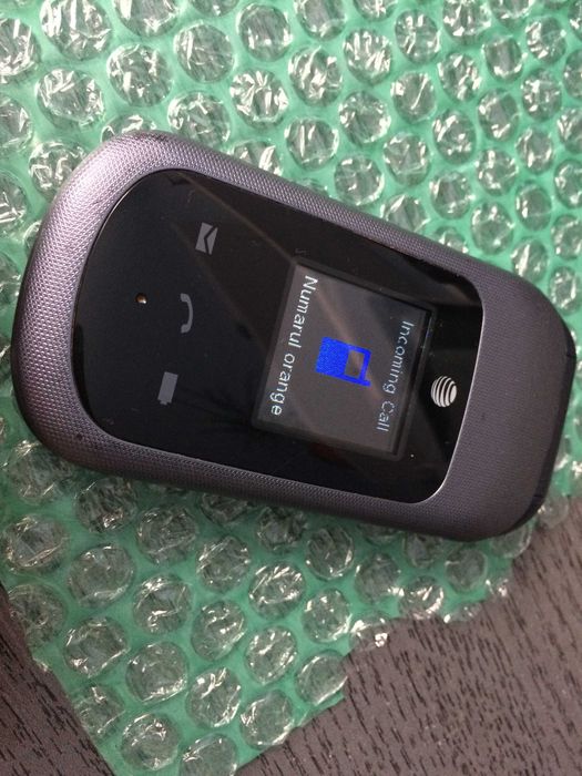 Telefon cu clapeta Pantech Breeze IV functional.Raritate in Romania.