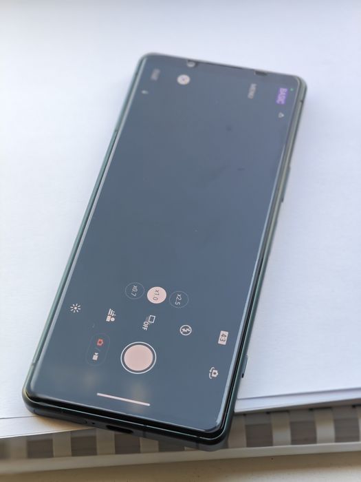 Sony Xperia IV в отличном состоянии