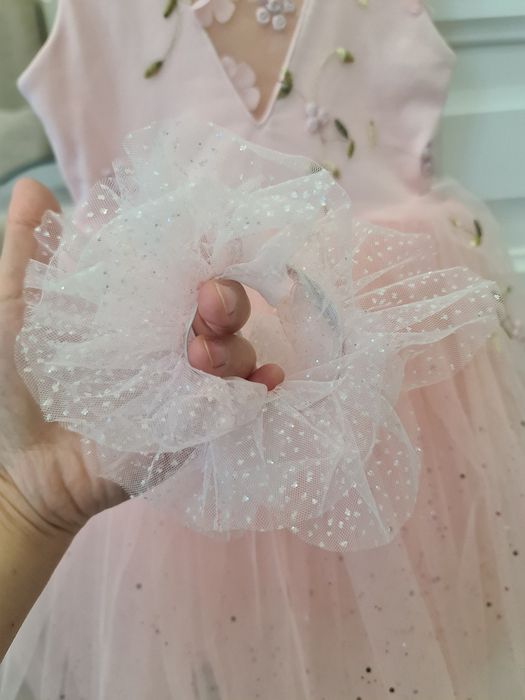 Продам нарядное нежное платье