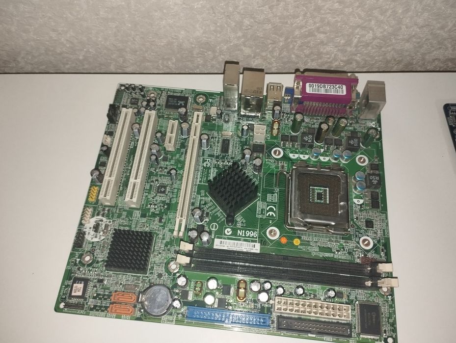 Продам компьютерные запчасти