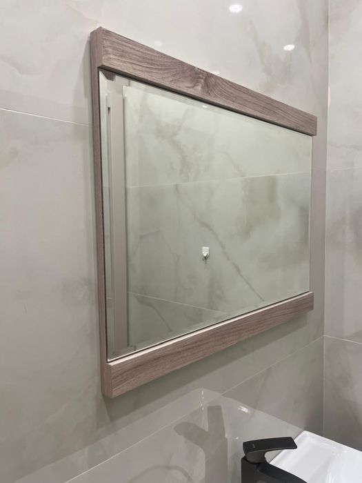 Продам интерьерное зеркало новое в ванную комнату/туалет