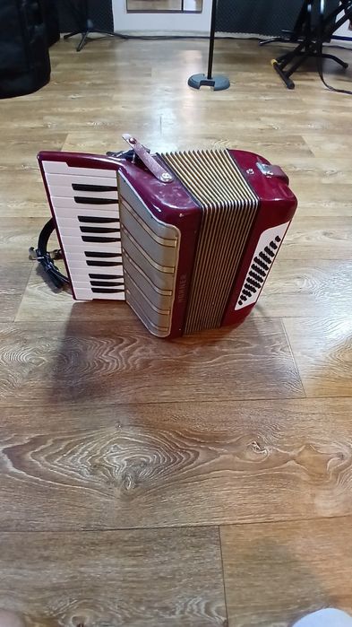 Acordeon hohner starlet 40