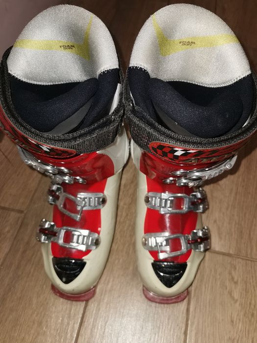 ски обувки ATOMIC