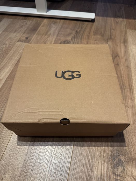 Ghete UGG  Noi nr 38 Chelsea flatform maro