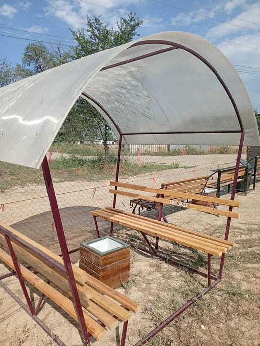 Продам беседку, кашпо