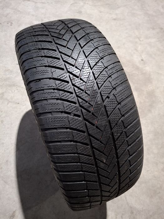 2 Anvelopele  M+S 255  55 18 Continental