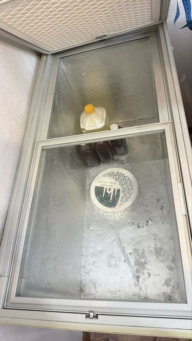 продам большой морозильник Haier