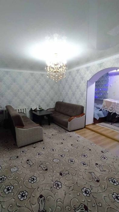 Срочно срочно срочно продается 2-х квартира на против Хакимията
