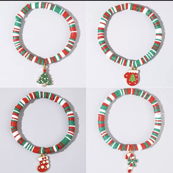 Новогодний браслет с подвеской.