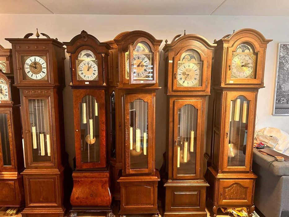 Lot ceasuri de podea ieftine