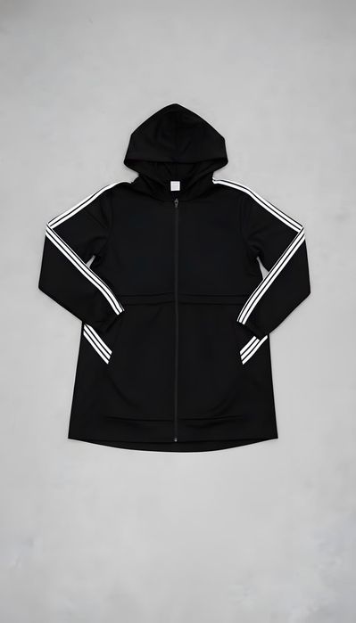 Спортивный женский костюм