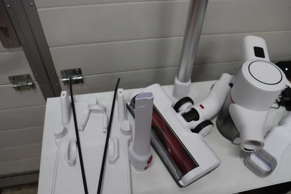 Безжична прахосмукачка, ръчна прахосмукачка с тъчскрийн 23 Kpa, LED