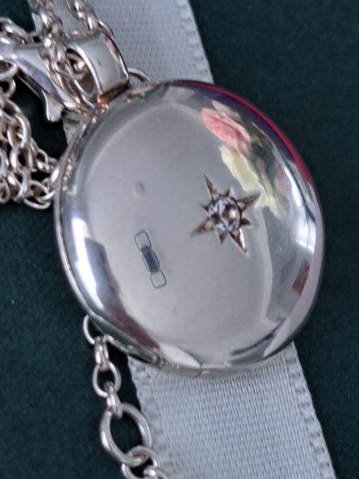 Colier de argint cu safir