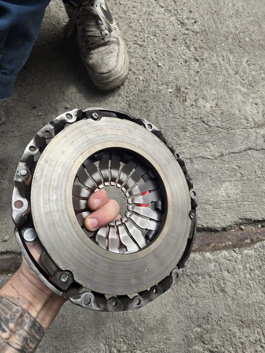 Ambreiaj Dacia Logan  1.0 TCE Turbo 6 trepte volanta placa disc Rulme