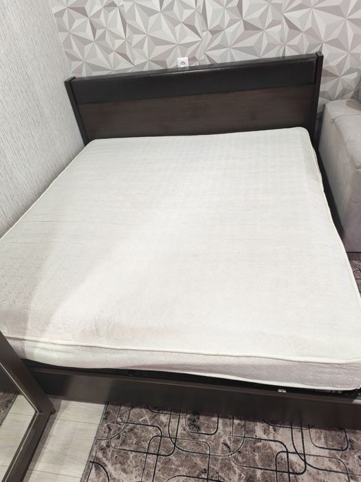 Отдам матрас, самовывоз