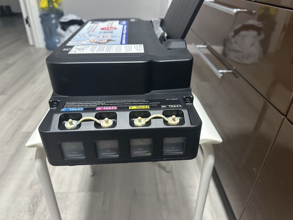 Продам принтер цветной