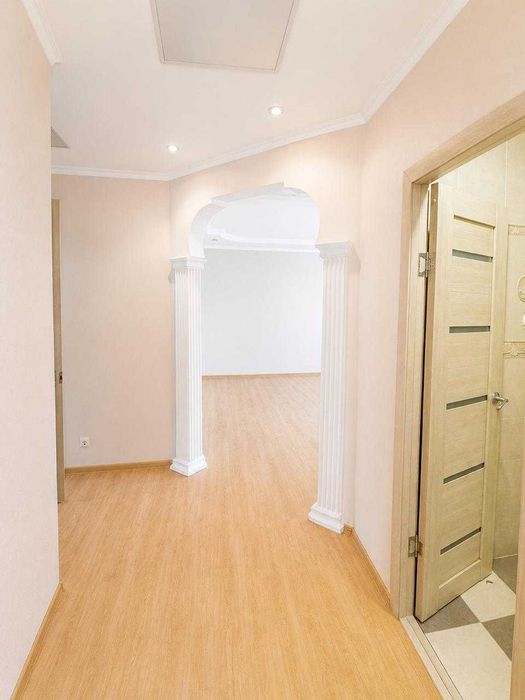 3-к ЖК Кенесары в центре продам!