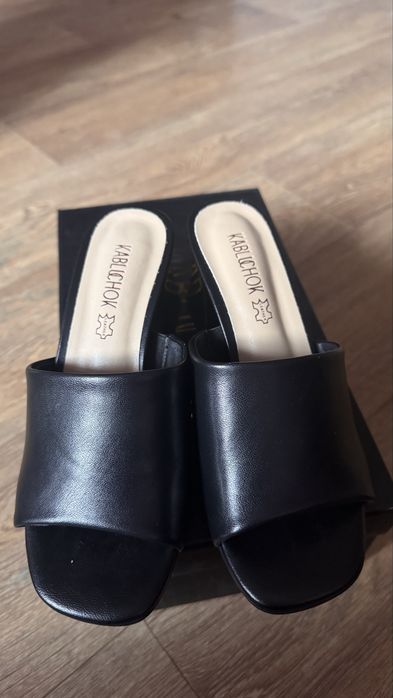 Продам сабы 33 размера
