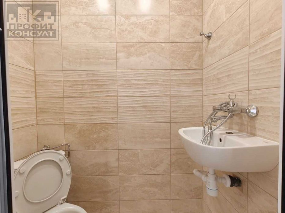 Дава се под наем Офис в Велико Търново, Център - 40 кв.м за 209.1 € - Снимка #3