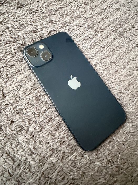 Iphone 13 128 GB midnight със сменена батерия