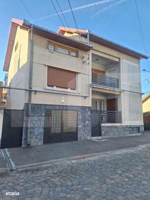 Casa de vanzare, 350 mp, zona Central