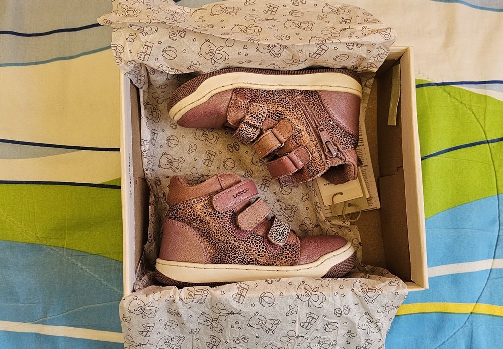 Зимни обувки за момиче