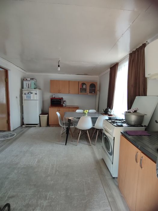 Обменяю дом на квартиру.