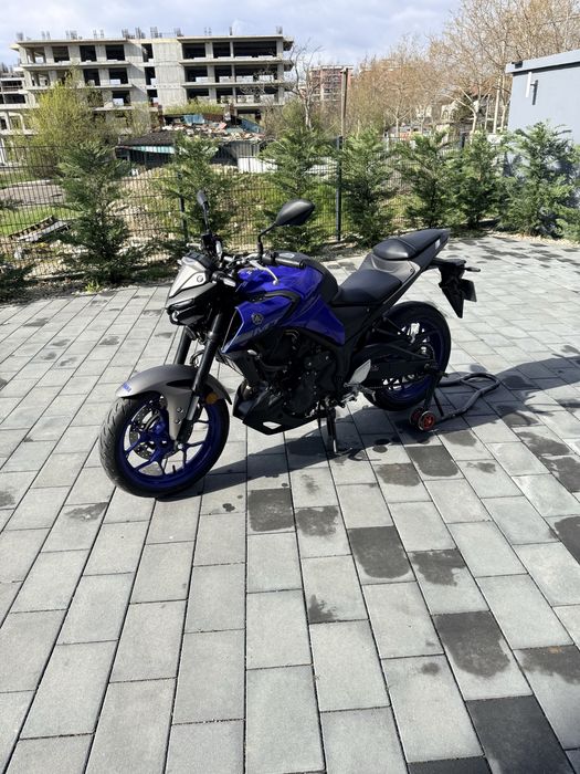 Motocicleta Yamaha MT03