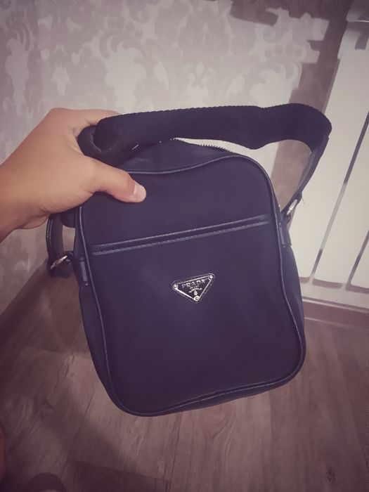 Prada барсетка сатылады
