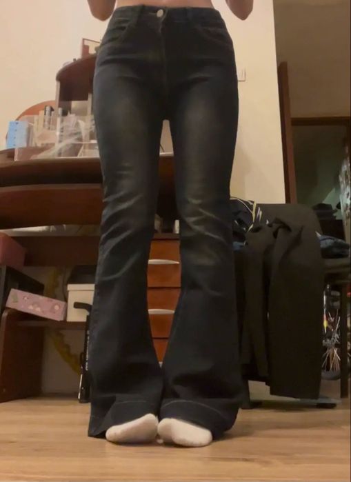 Джинсы клеш новые