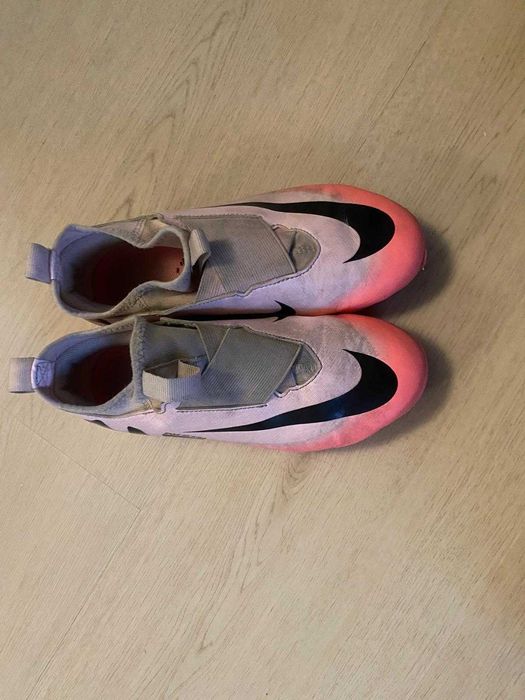Crampoane fotbal Nike nr 37.5