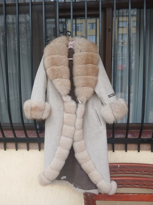 Palton blana naturala de vulpe