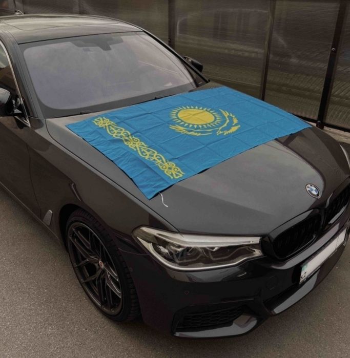Флаг Казахстана .