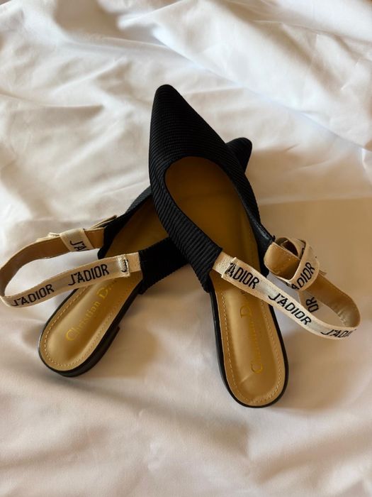 Balerini superbi Dior