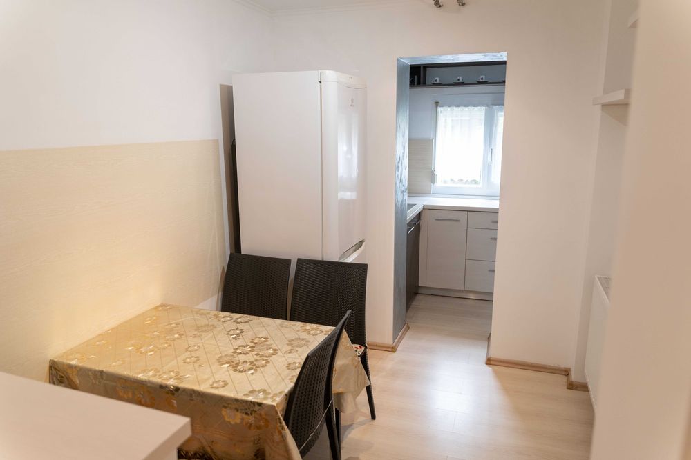 Inchiriez apartament 2 camere tip Pb