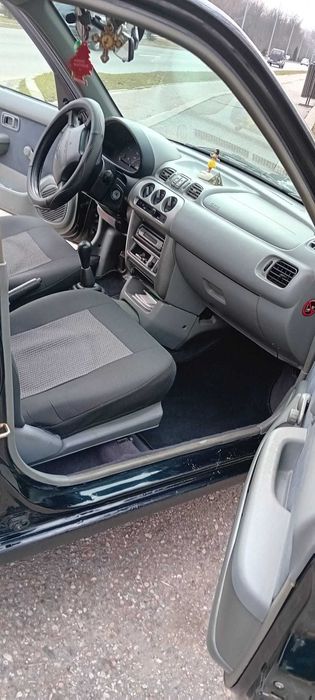 Nissan Micra 1.0, 16 valve, aer conditionat.