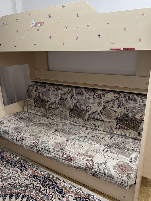 Двухъярусная кровать-диван