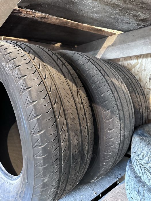 Продам резину на внедорожник