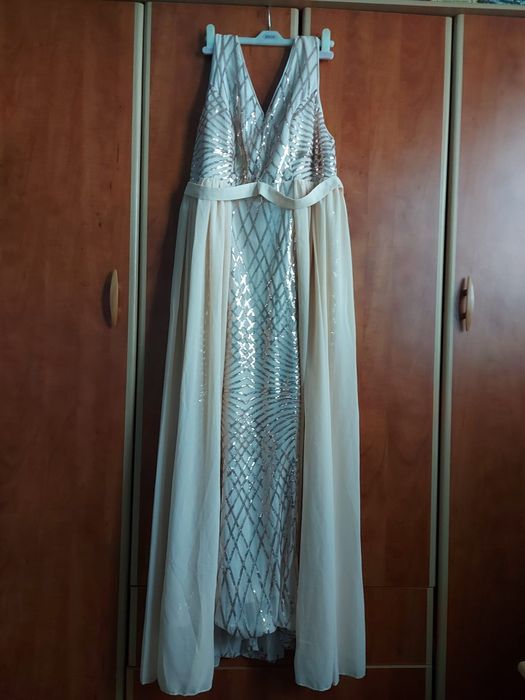 Vând Rochie Eleganta Mărimea XL