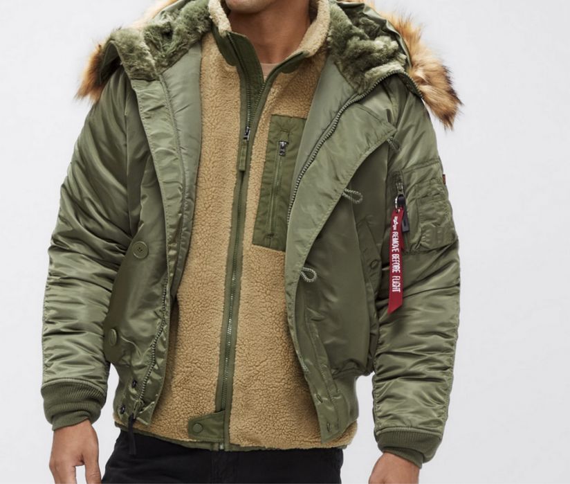 Продам куртку от бренда Alpha Industries