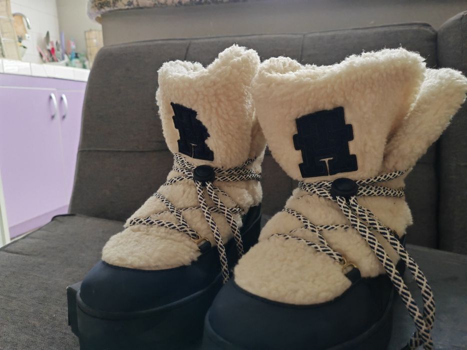 Апрески Tommy Hilfiger