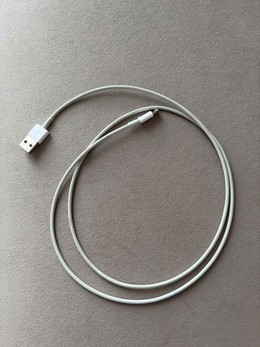 Продам зарядка  от apple оригинал