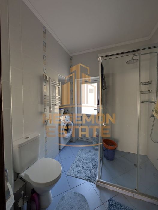 Къща в Варна, област-м-т Манастирски рид площ 865 цена 585000